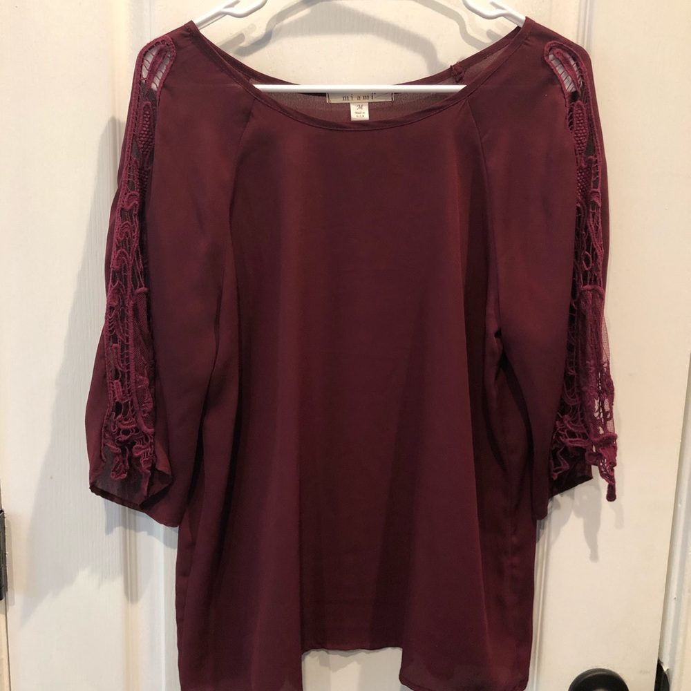 Lace flutter 3/4 sleeve blouse